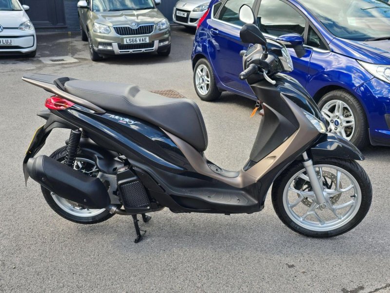 PIAGGIO Medley 125