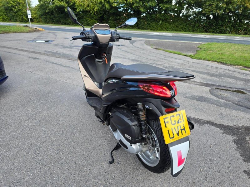 PIAGGIO Medley 125