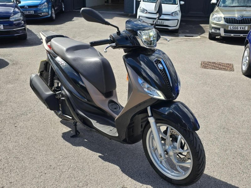 PIAGGIO Medley 125