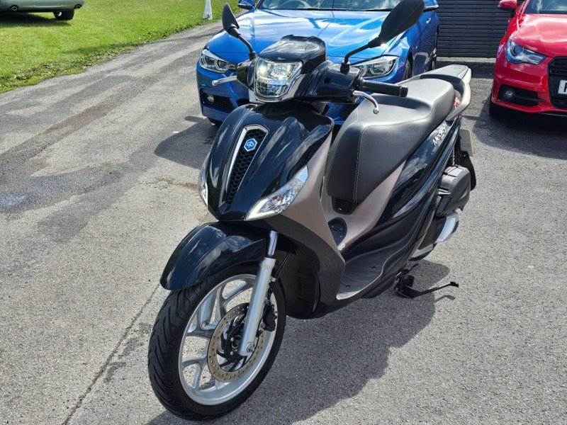 PIAGGIO Medley 125