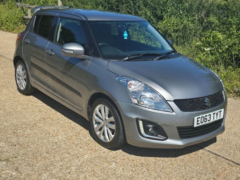 SUZUKI SWIFT