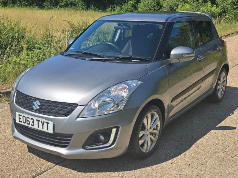 SUZUKI SWIFT