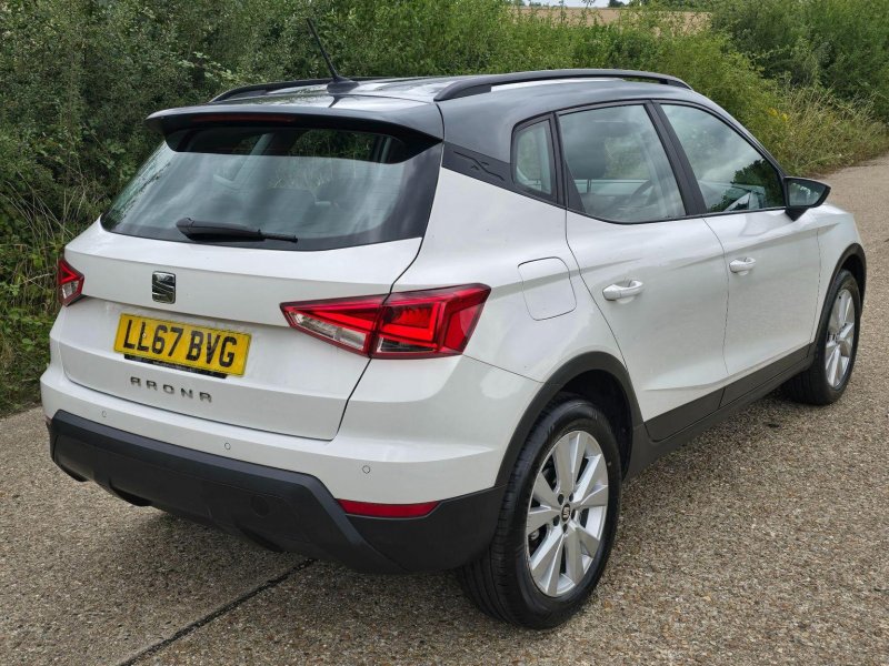 SEAT ARONA