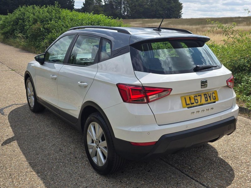 SEAT ARONA