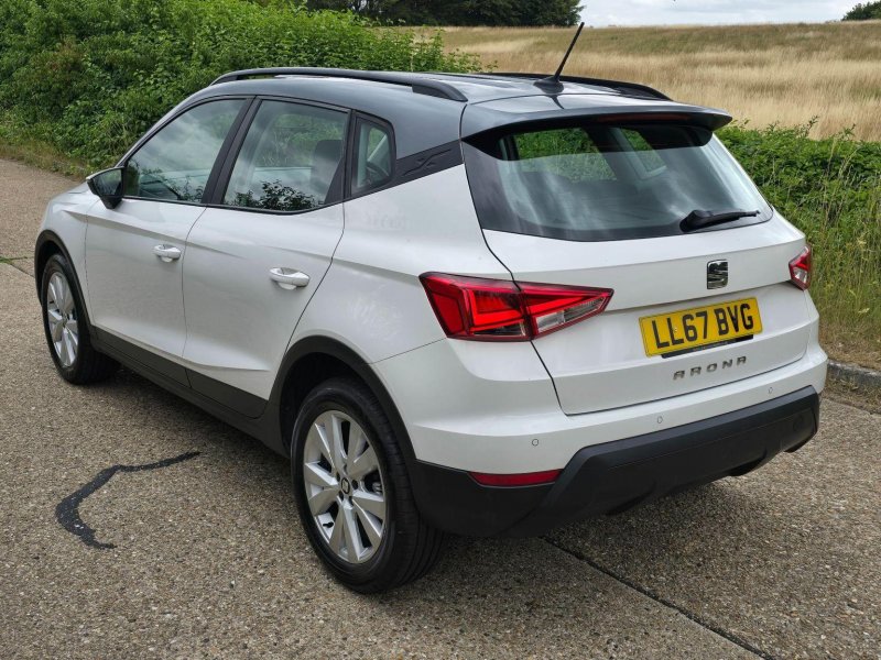 SEAT ARONA