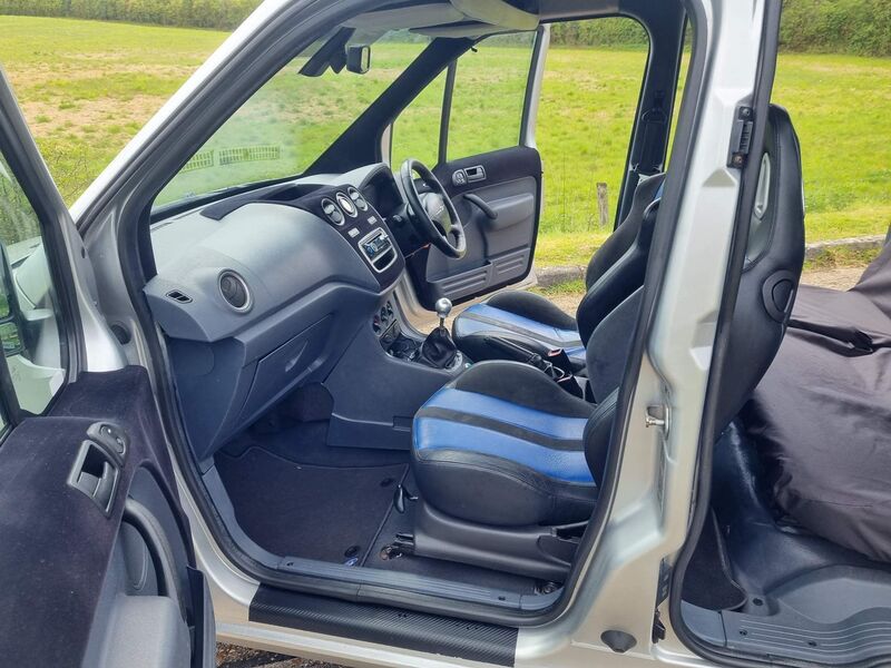 FORD TRANSIT CONNECT